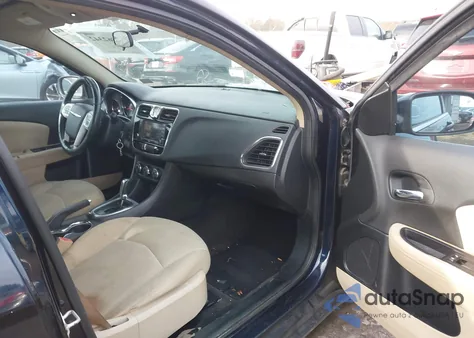 2012 Chrysler 200 Touring z USA, uszkodzony, nr VIN 1C3CCBBB3CN187745